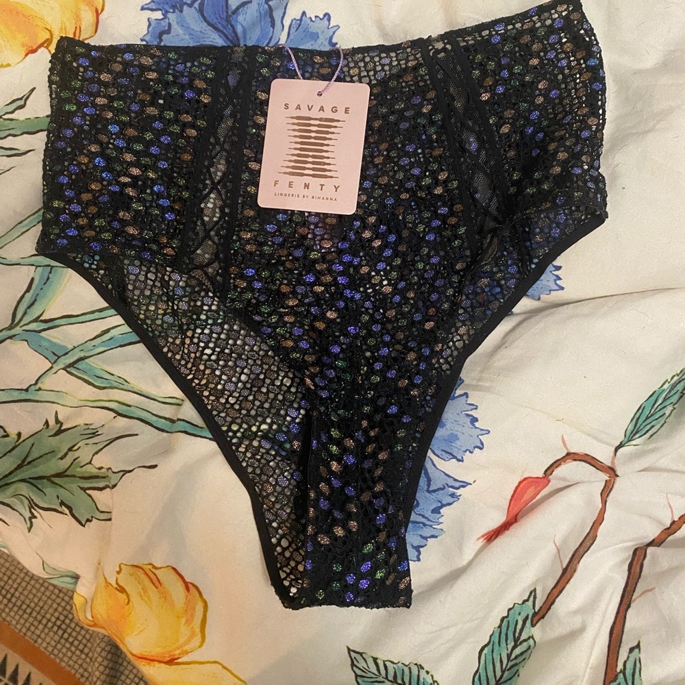 Savage fenty underwear size m
